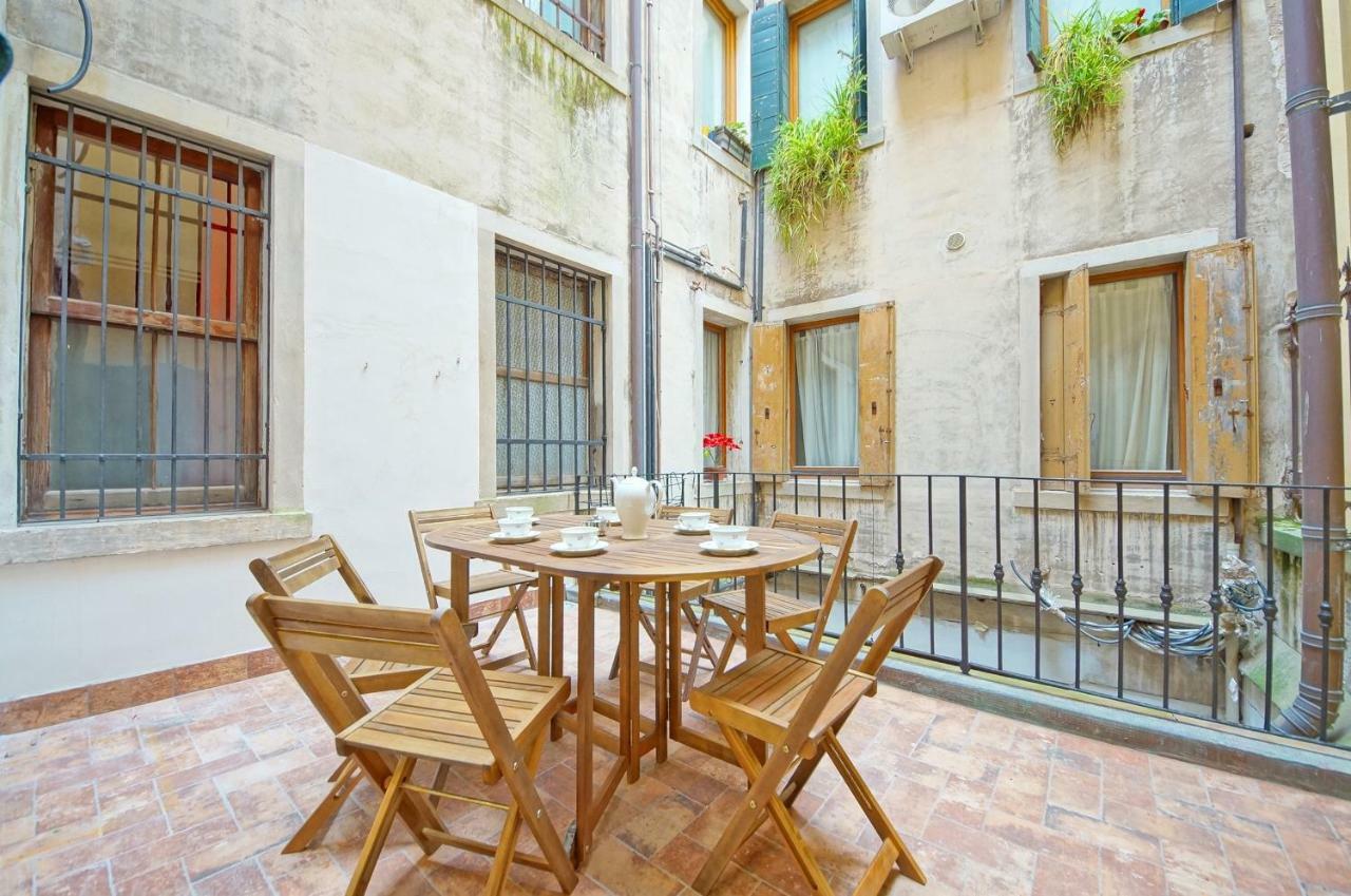 Dolcevita Apartments N 373 Veneza Exterior foto
